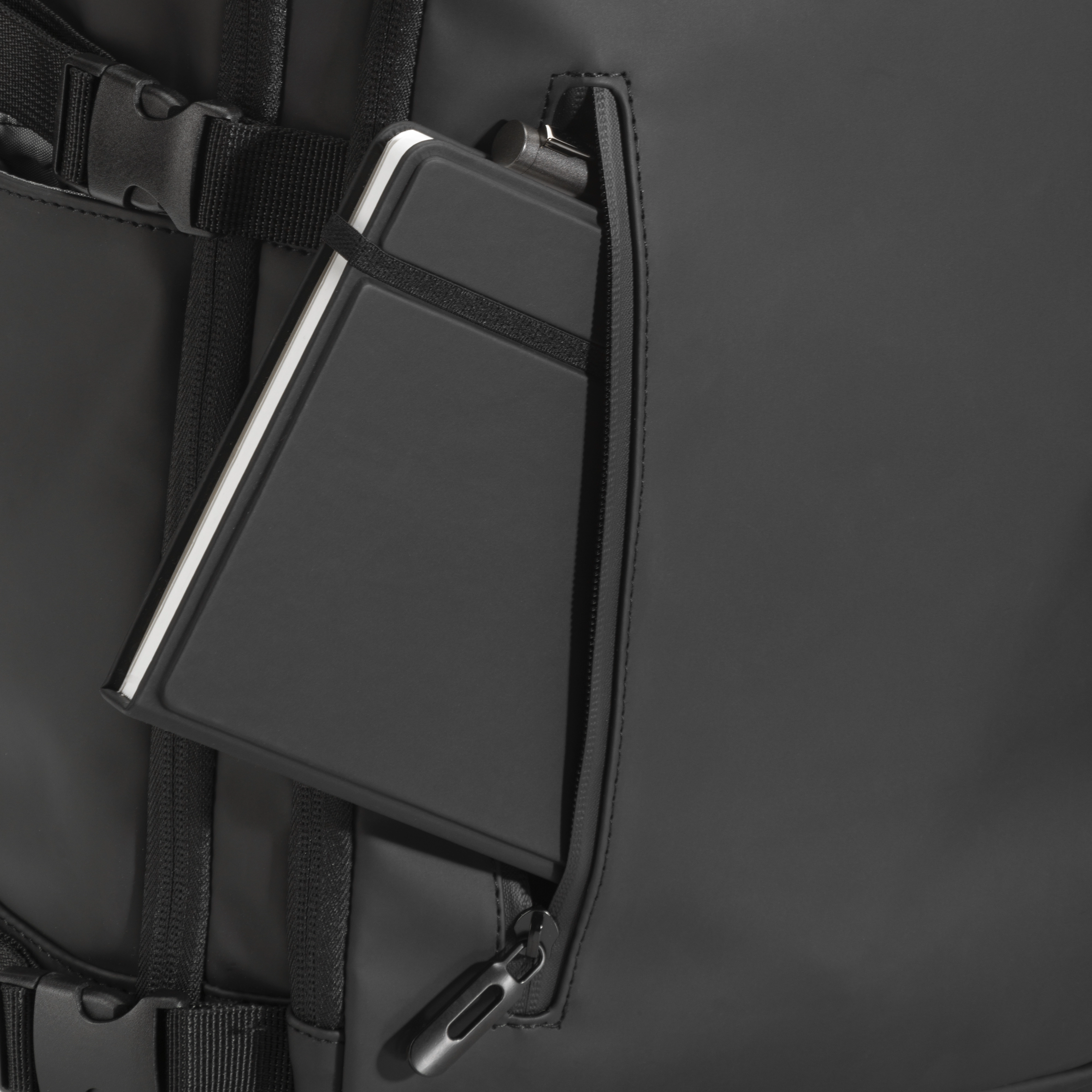 Immagine Zaino porta pc (15) in soft PU water resistant