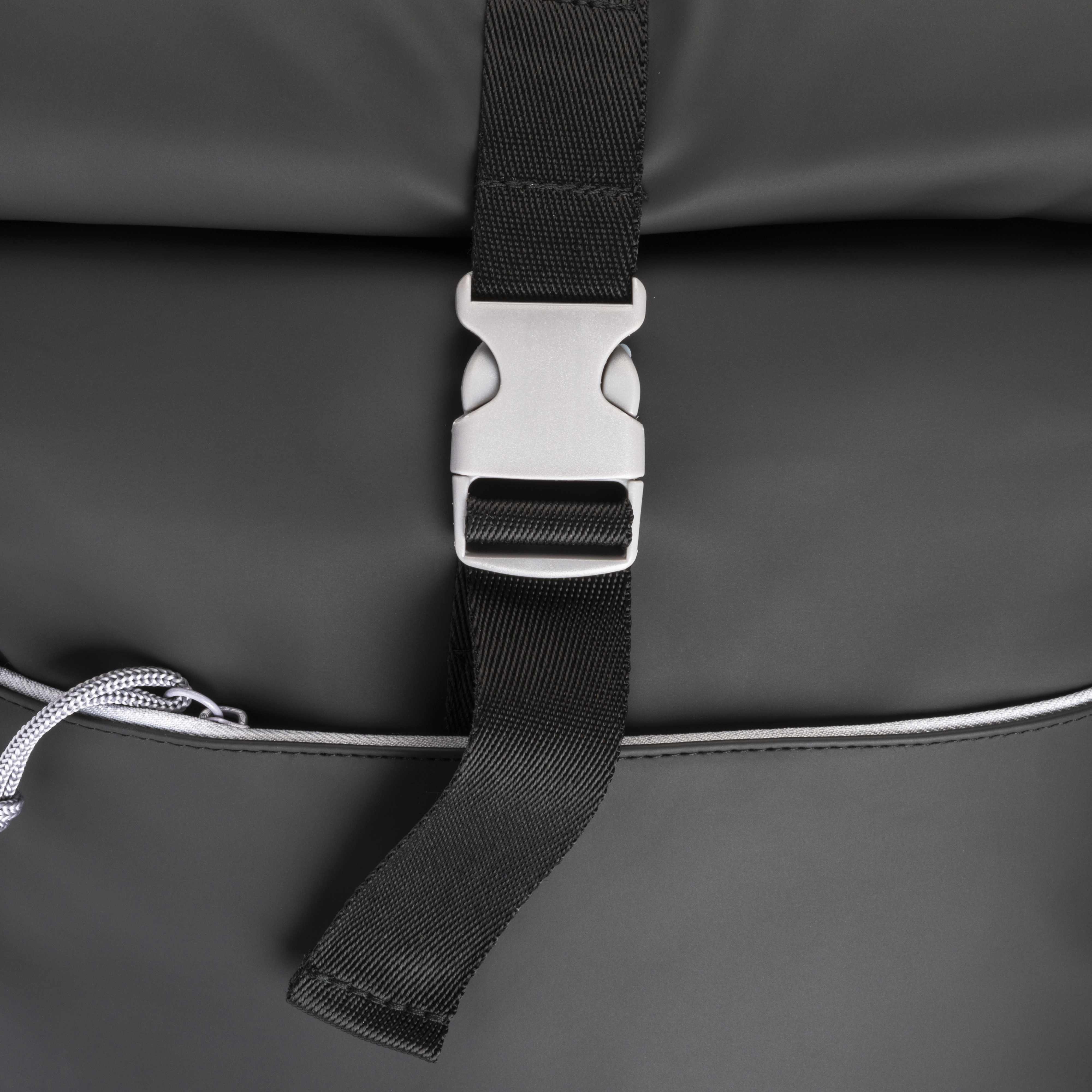Immagine Zaino porta pc in soft pu water resistant, compartimento notebook