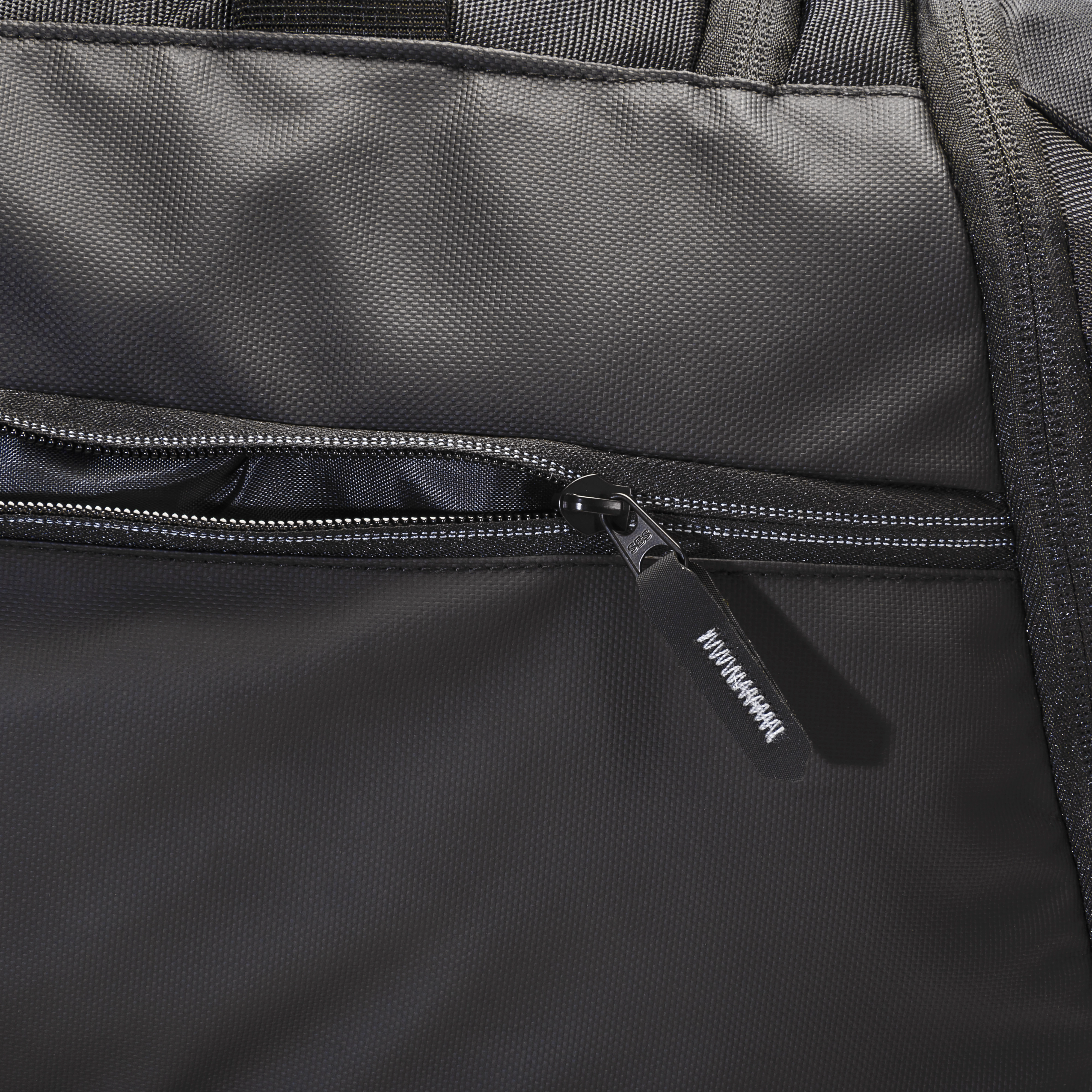 Immagine Borsone/zaino in poliestere riciclato (R-PET)