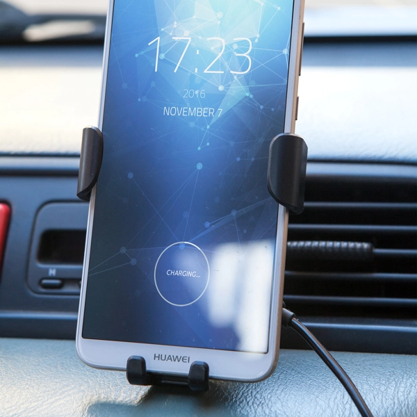 Immagine Supporto per smartphone con caricabatterie wireless per auto - HYDRA