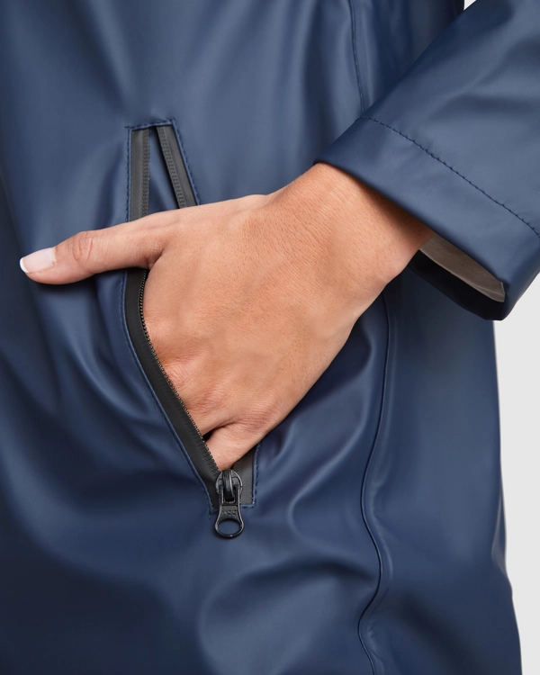 Immagine SITKA WOMAN