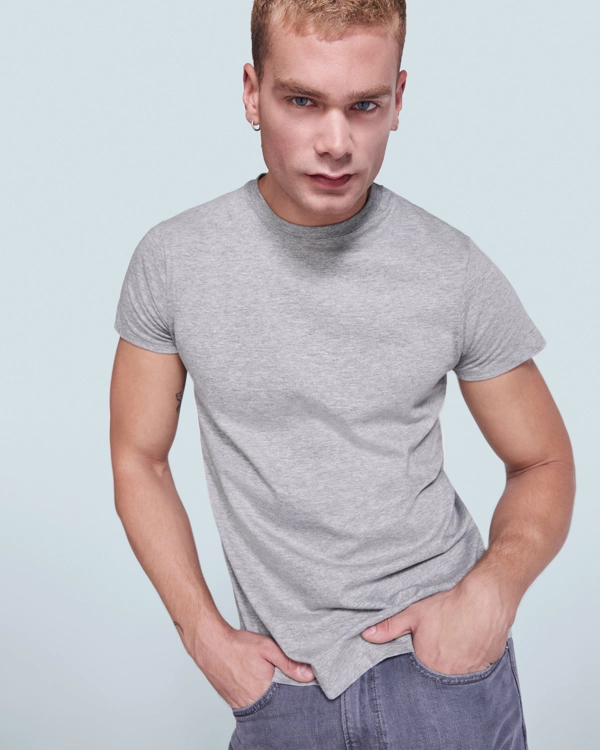 Immagine T-shirt manica corta, Girocollo doppio. 150 g/m²