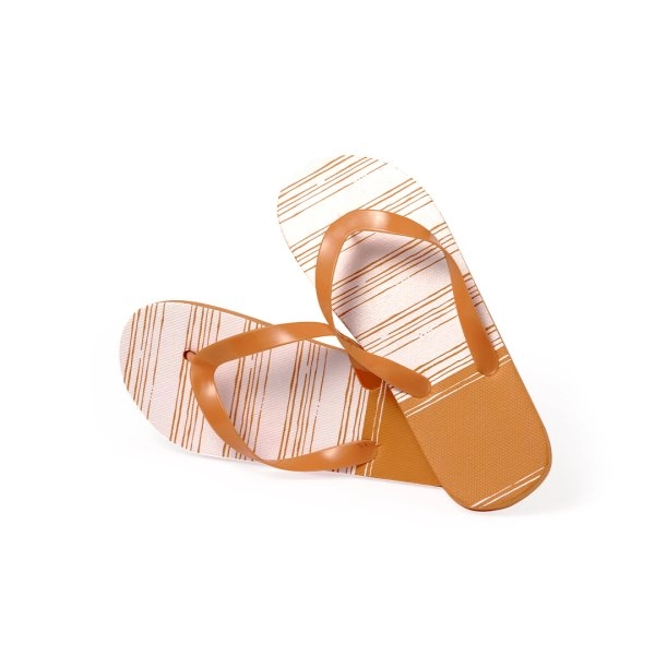 Infradito realizzate in EVA e PVC. Suola in resistente EVA per una lunga durata, con accattivante design bicolore, e strisce ergonomiche in PVC in tinta. - Manisok