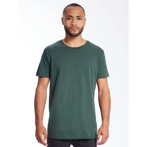 mens-essential-organic-t-shirt-3.webp