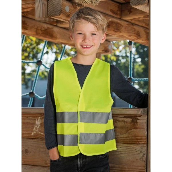 safety-vest-in-bag-5.webp