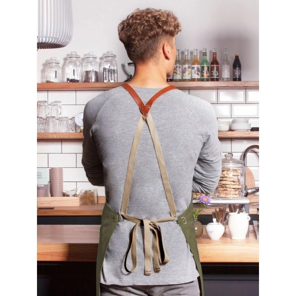 bib-apron-green-generation-made-of-recycled-plastic-3.webp