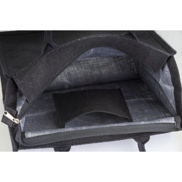 Immagine Borsa in juta con manici in cotone. Dotata di chiusura a zip