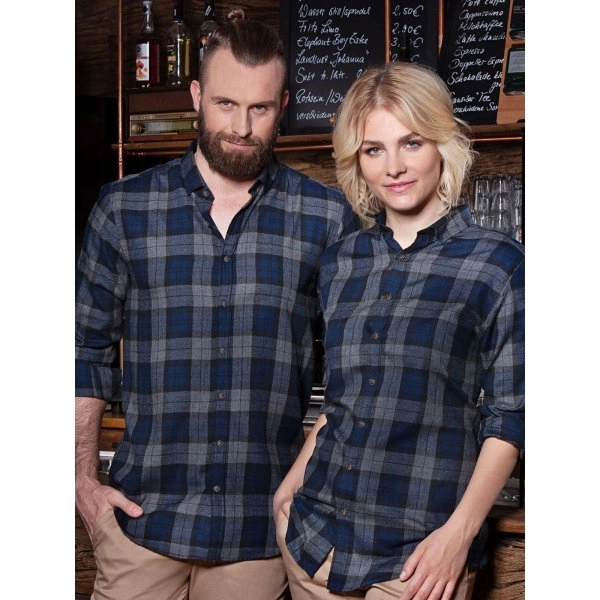 mens-checked-shirt-urban-style-3.webp