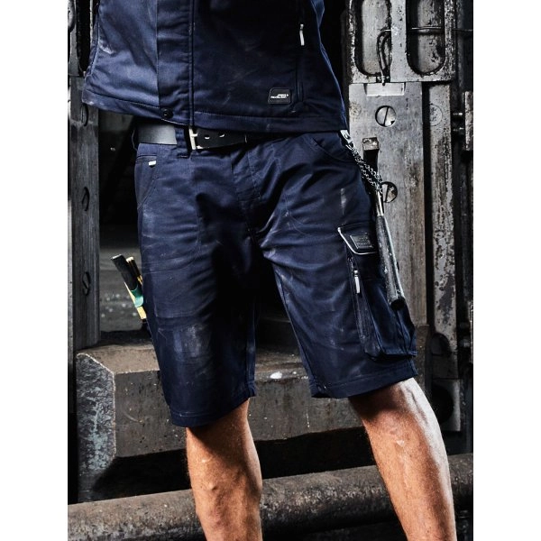 workwear-bermudas-strong-8.webp