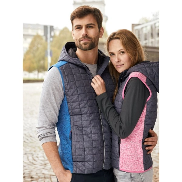 mens-knitted-hybrid-vest-6.webp