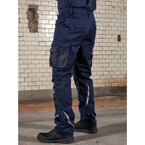 winter-workwear-pants-strong--2.webp