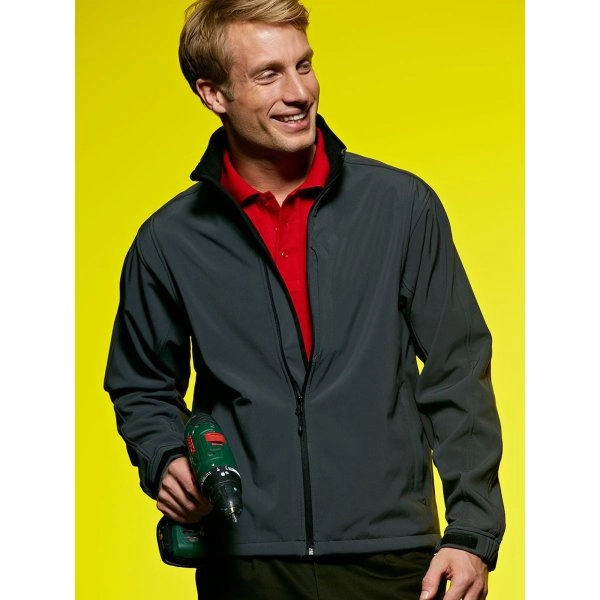 mens-softshell-jacket-5.webp