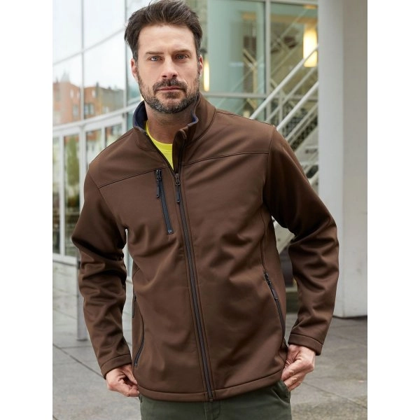 mens-softshell-jacket-14.webp