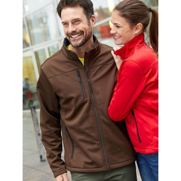 mens-softshell-jacket-15.webp