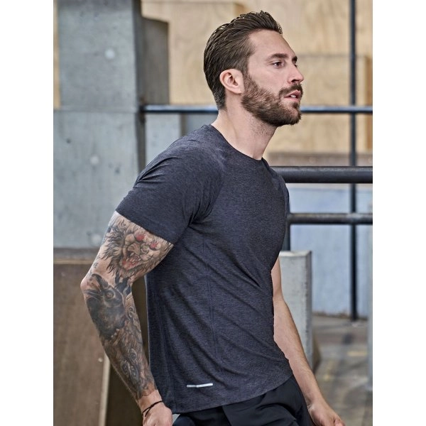 mens-cooldry-tee-6.webp