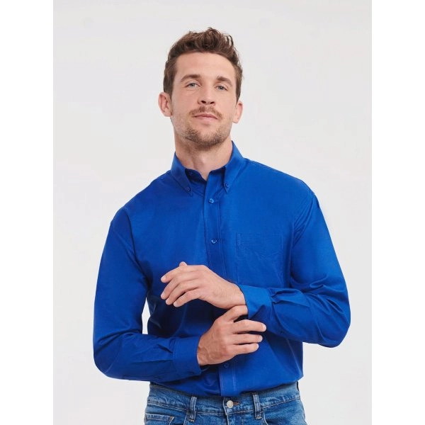 mens-long-sleeve-easy-care-oxford-shirt-2.webp