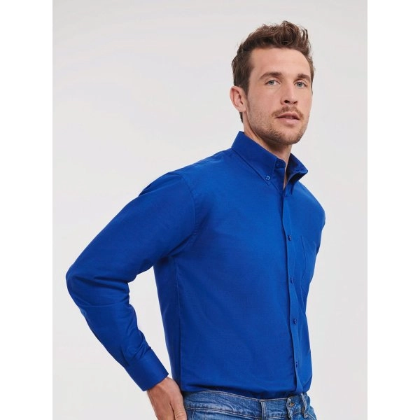 mens-long-sleeve-easy-care-oxford-shirt-3.webp