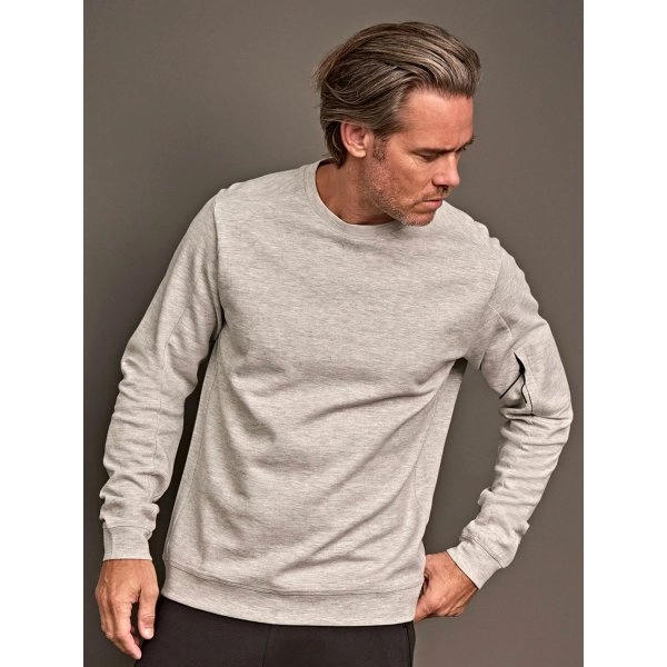 athletic-crew-neck-sweat-1.webp