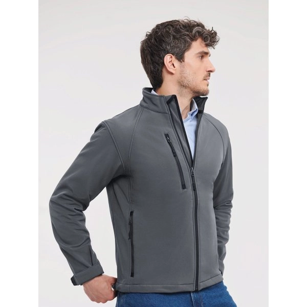 mens-softshell-jacket-3.webp