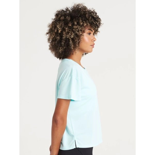 womens-open-back-t-3.webp