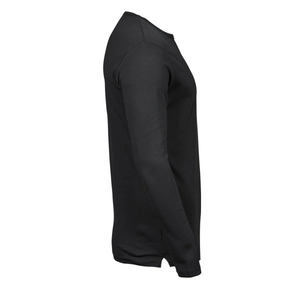 long-sleeve-interlock-tee-black-8.webp