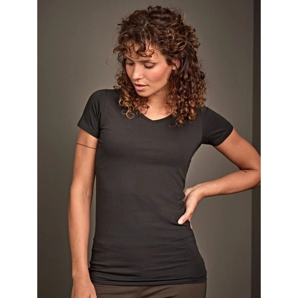 ladies-fashion-stretch-tee-1.webp