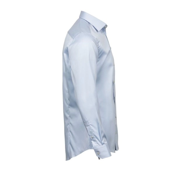 luxury-shirt-comfort-fit-4.webp