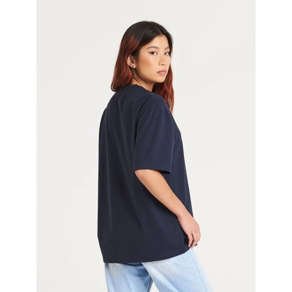 t-shirt-oversize-in-cotone-riciclato-2.webp