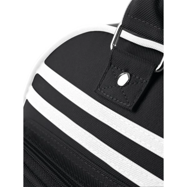 retro-bowling-bag-black-white-15.webp