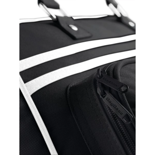 retro-bowling-bag-black-white-30.webp