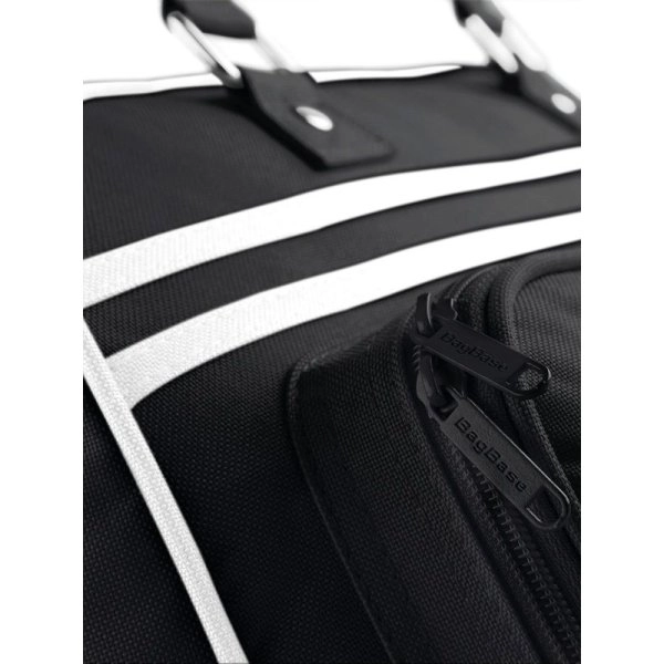 retro-bowling-bag-black-white-31.webp