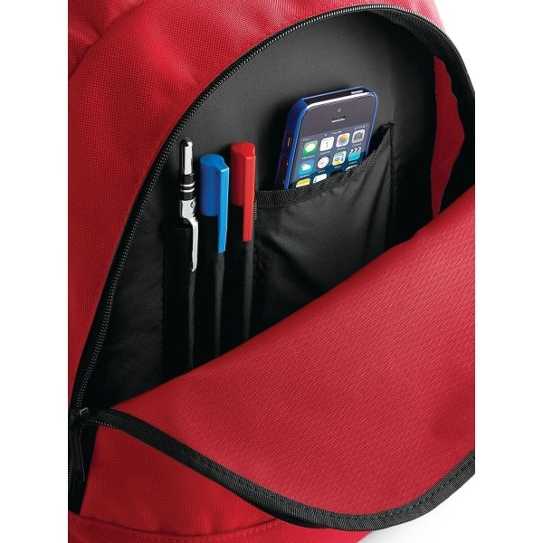 universal-backpack-classic-red-44.webp