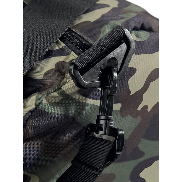 camo-barrel-bag-3.webp