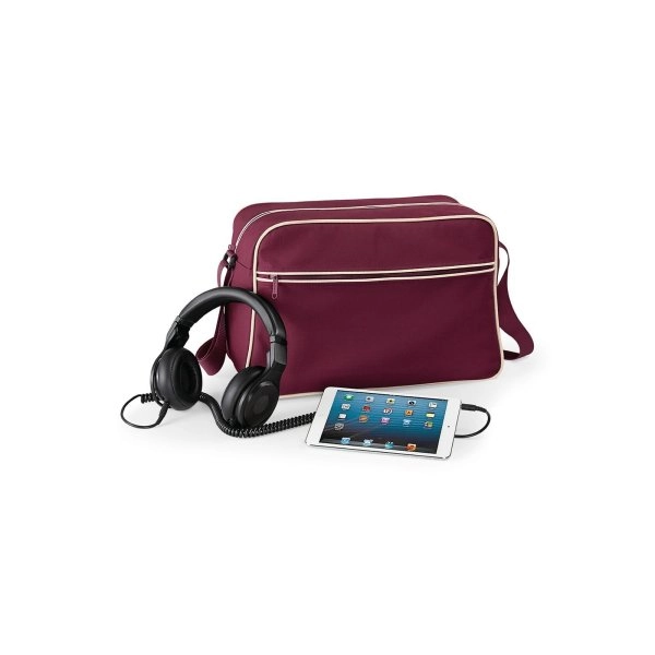 retro-shoulder-bag-burgundy-sand-47.webp