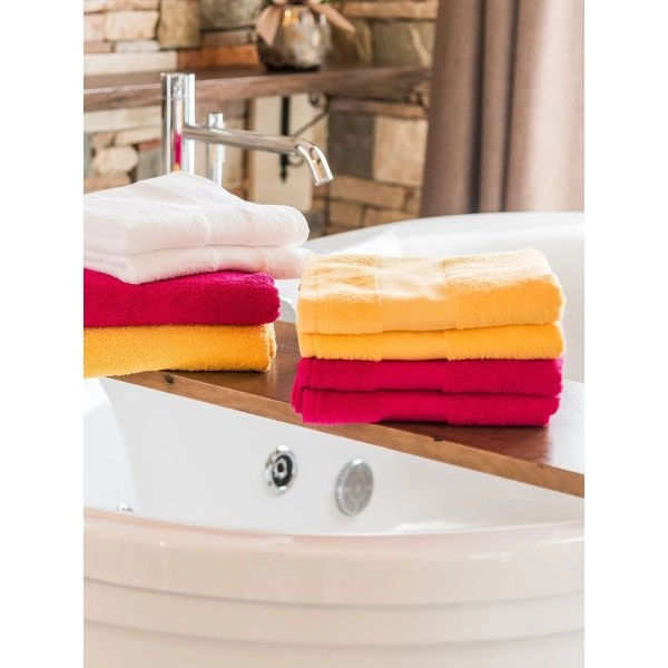 classic-towel-30x50-664c54a28ecf0.webp