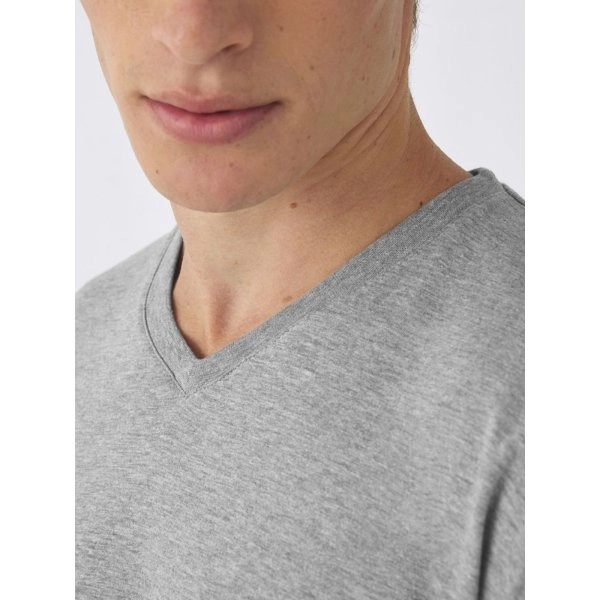 exact-v-neck-3.webp