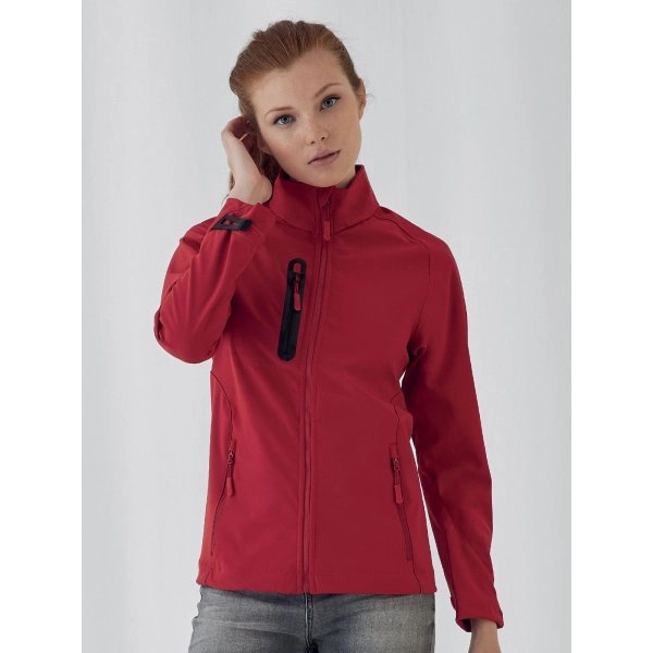 x-lite-softshell-women-3.webp