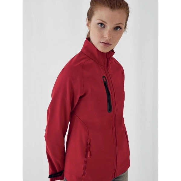 x-lite-softshell-women-5.webp