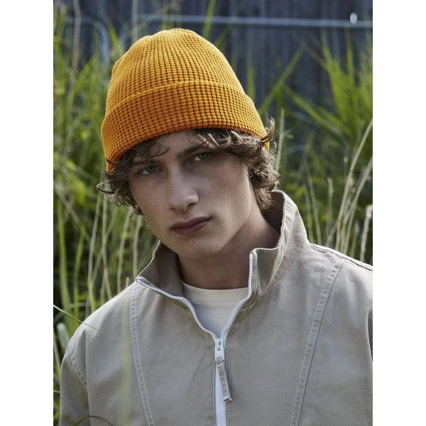 organic-cotton-waffle-beanie-4.webp