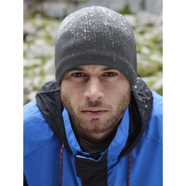 water-repellent-active-beanie-3.webp