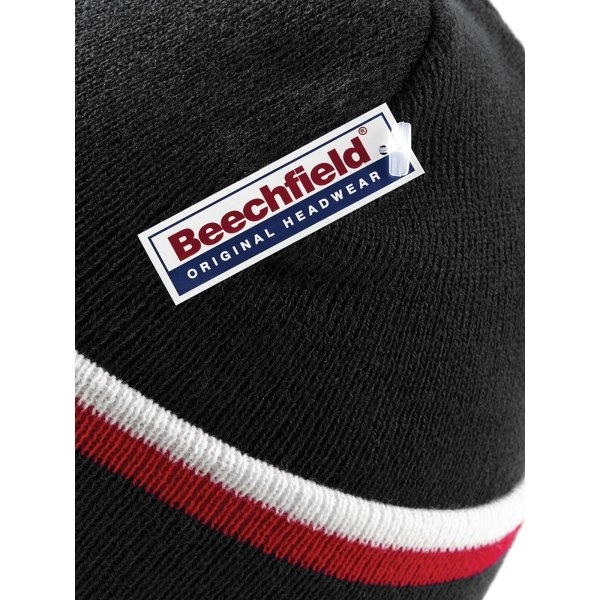 teamwear-beanie-3.webp