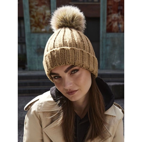 fur-pom-pom-chunky-beanie-2.webp