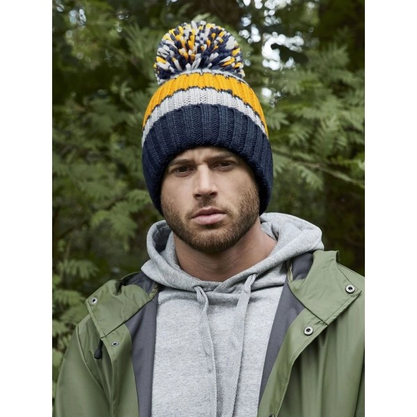 hygge-striped-beanie-4.webp