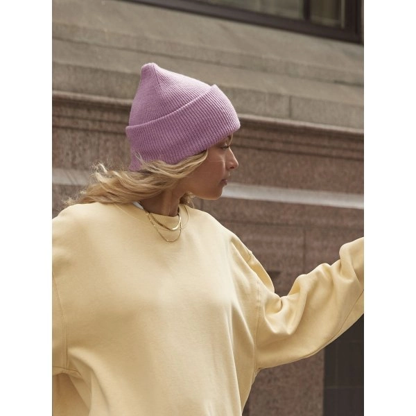 classic-engineered-deep-cuffed-beanie-2.webp