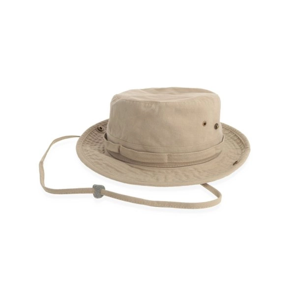 globe-trotter-s-khaki-6.webp