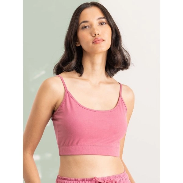 womens-sustainable-fashion-cropped-cami-top-1.webp