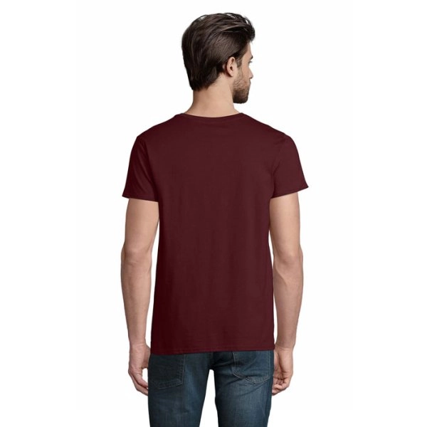 pioneer-men-burgundy-7.webp