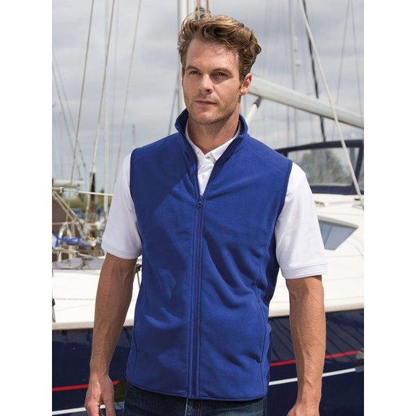 micro-fleece-gilet-4.webp