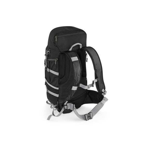 slx-30-litre-backpack-5.webp