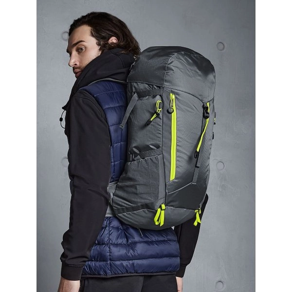 slx-lite-35-litre-backpack-3.webp